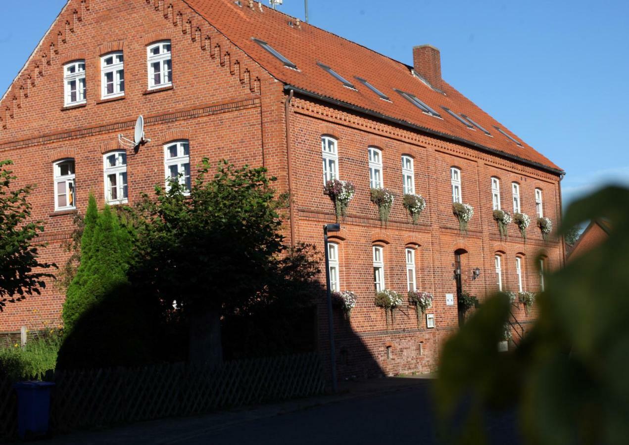מלון Alte Schule Schnackenburg מראה חיצוני תמונה